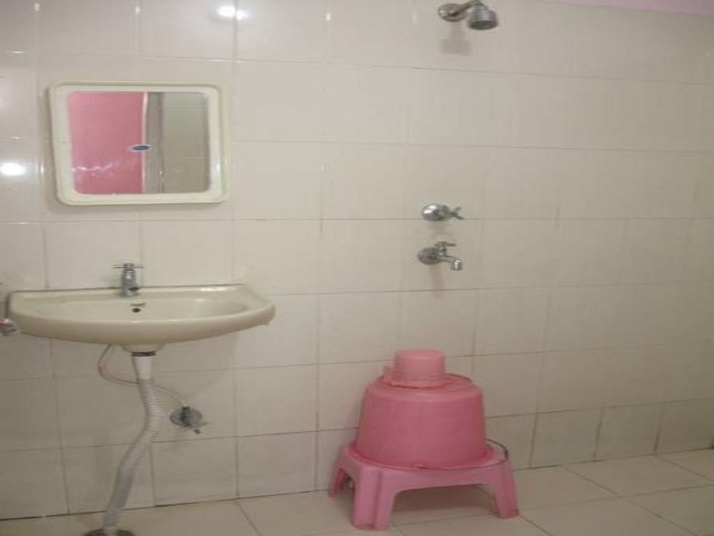 Hotel Shiv Ganga Rishīkesh Quarto foto